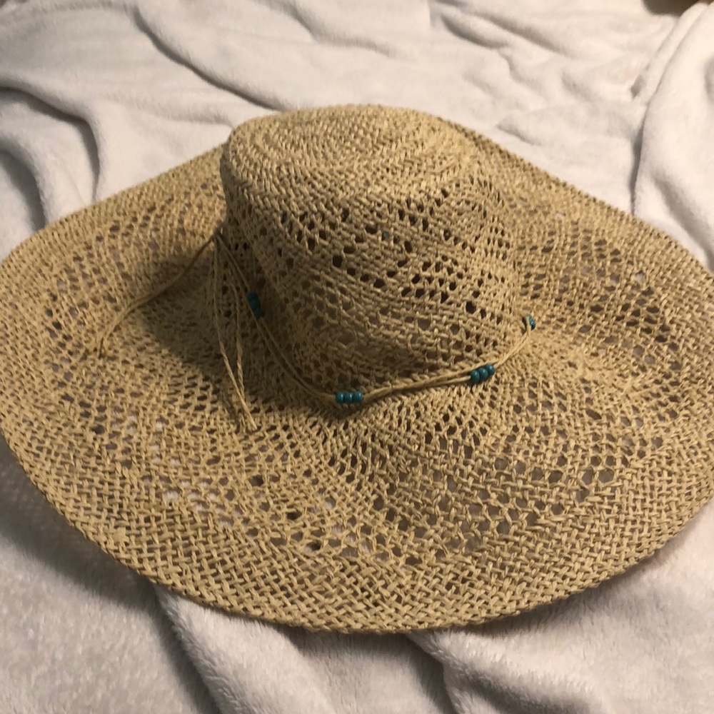 Sun hat - Picture 1 of 3